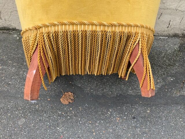 Vintage toad armchair