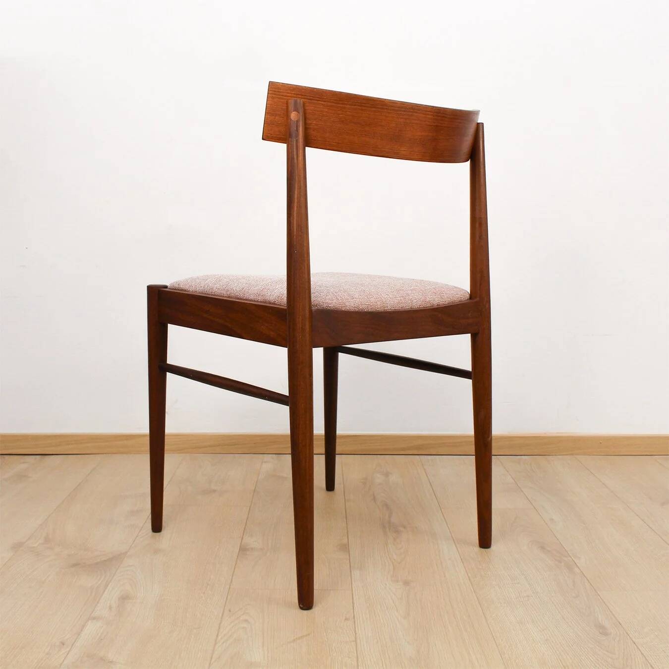 Set of 2 teak chairs by Wiesner-Hager.