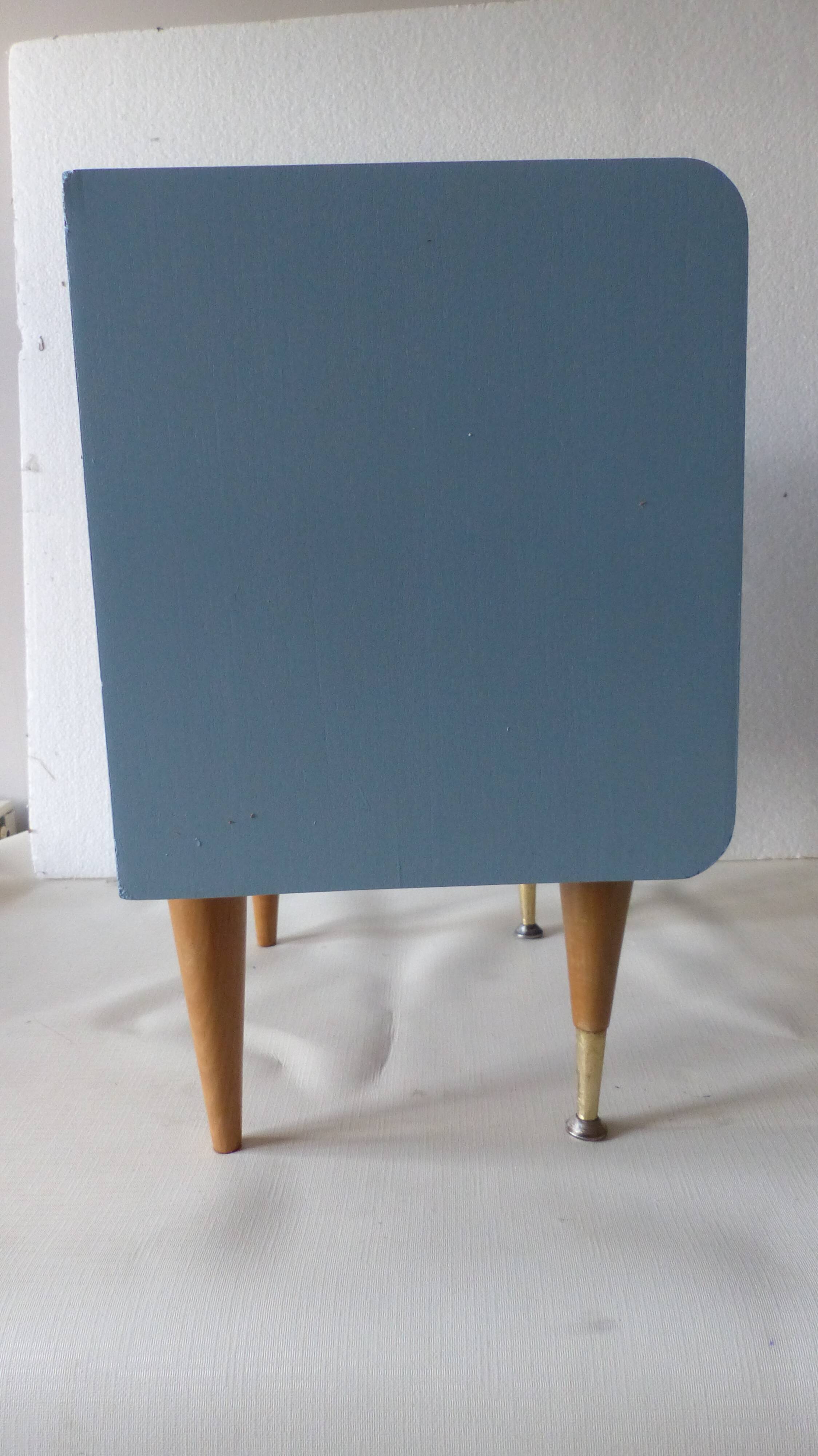 Bedside table