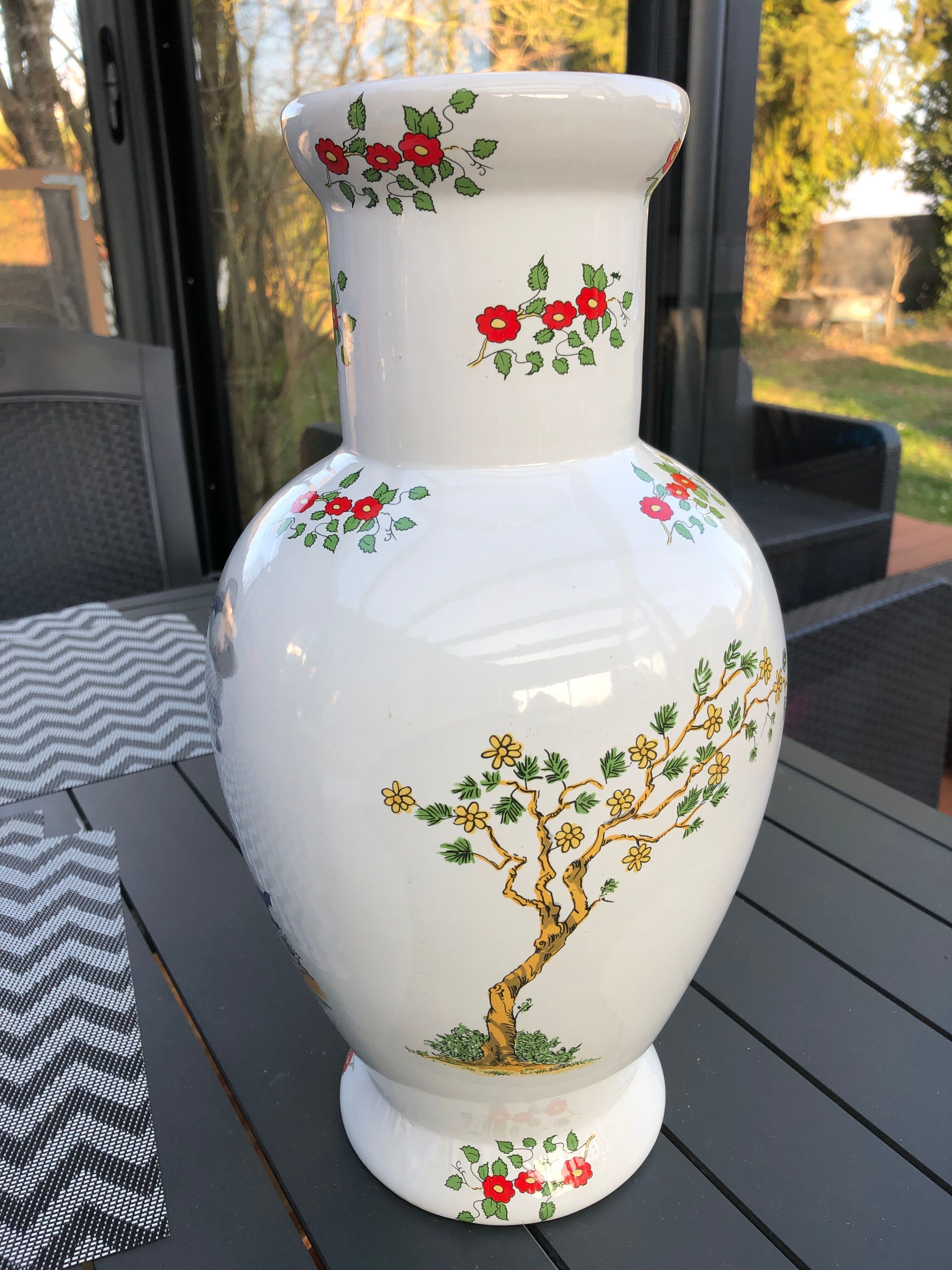 Asian motif vase