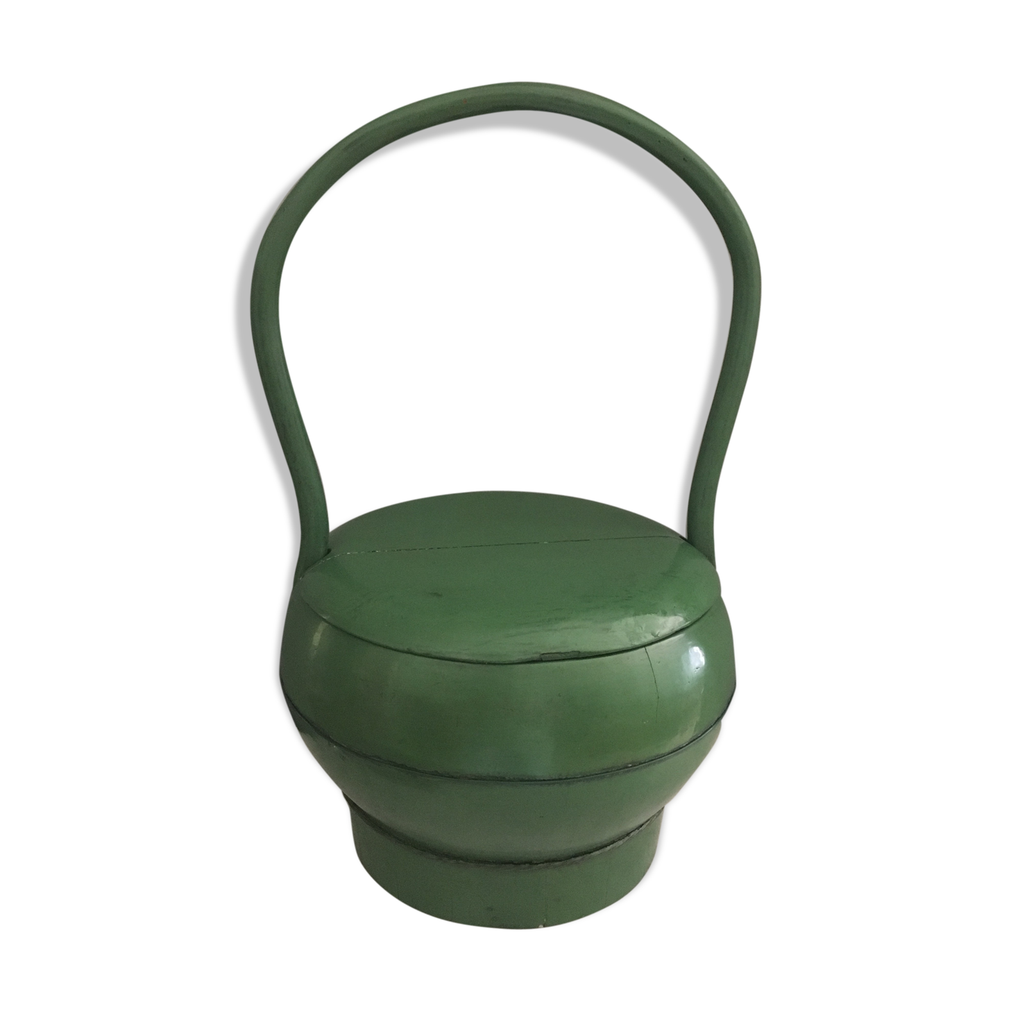 Green lacquered chinese egg basket