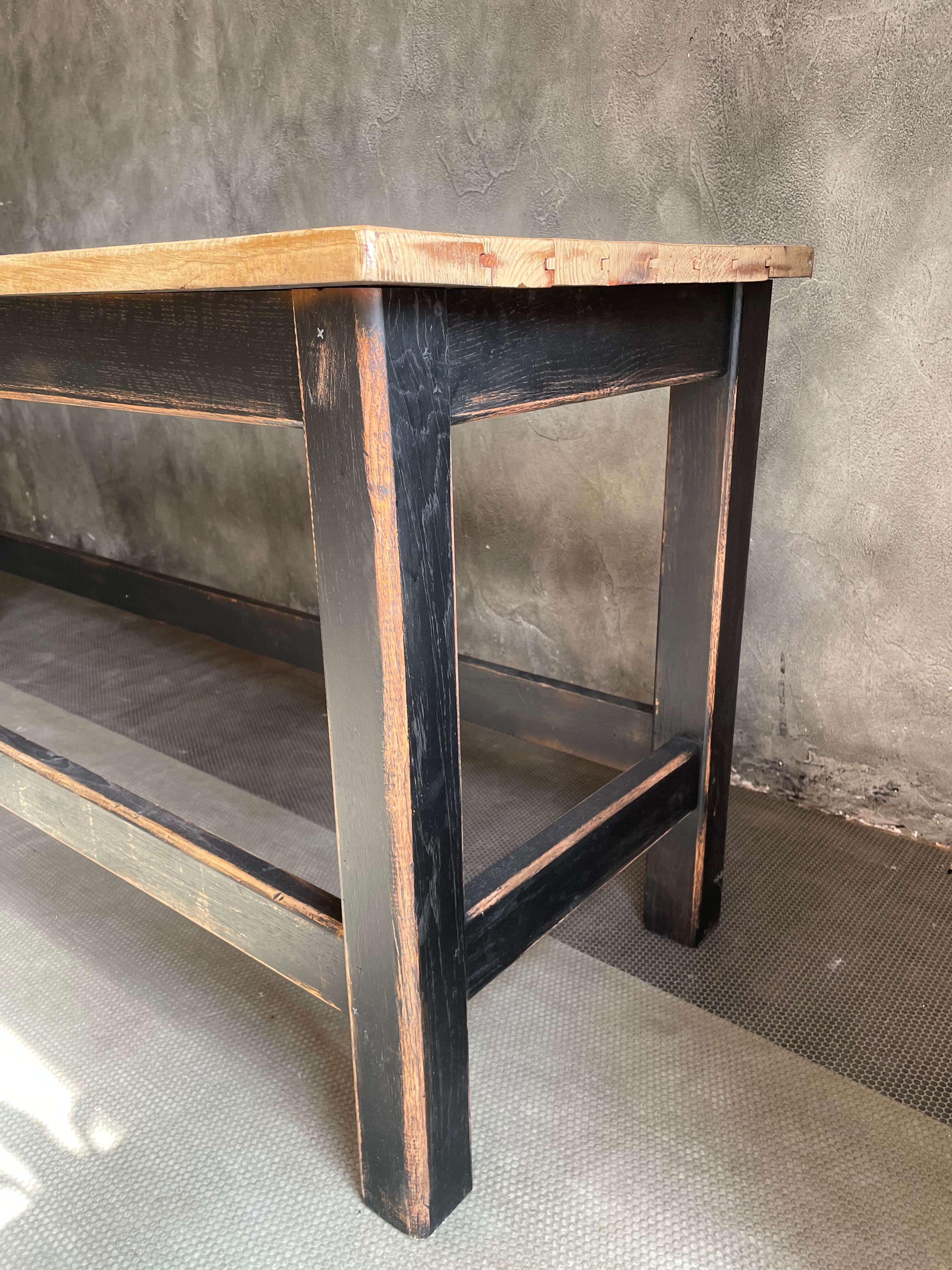 Business console table