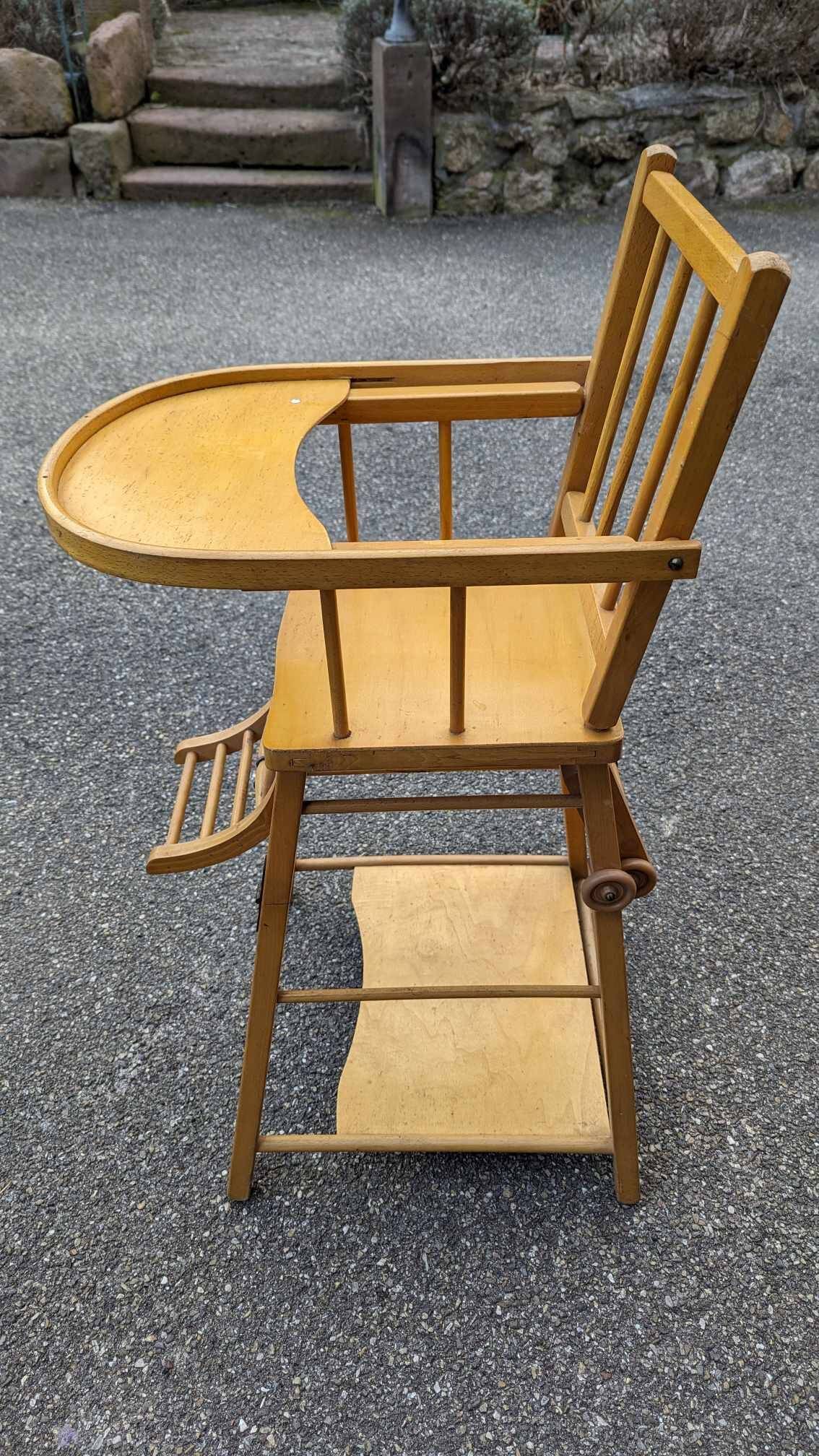 Old modular high chair