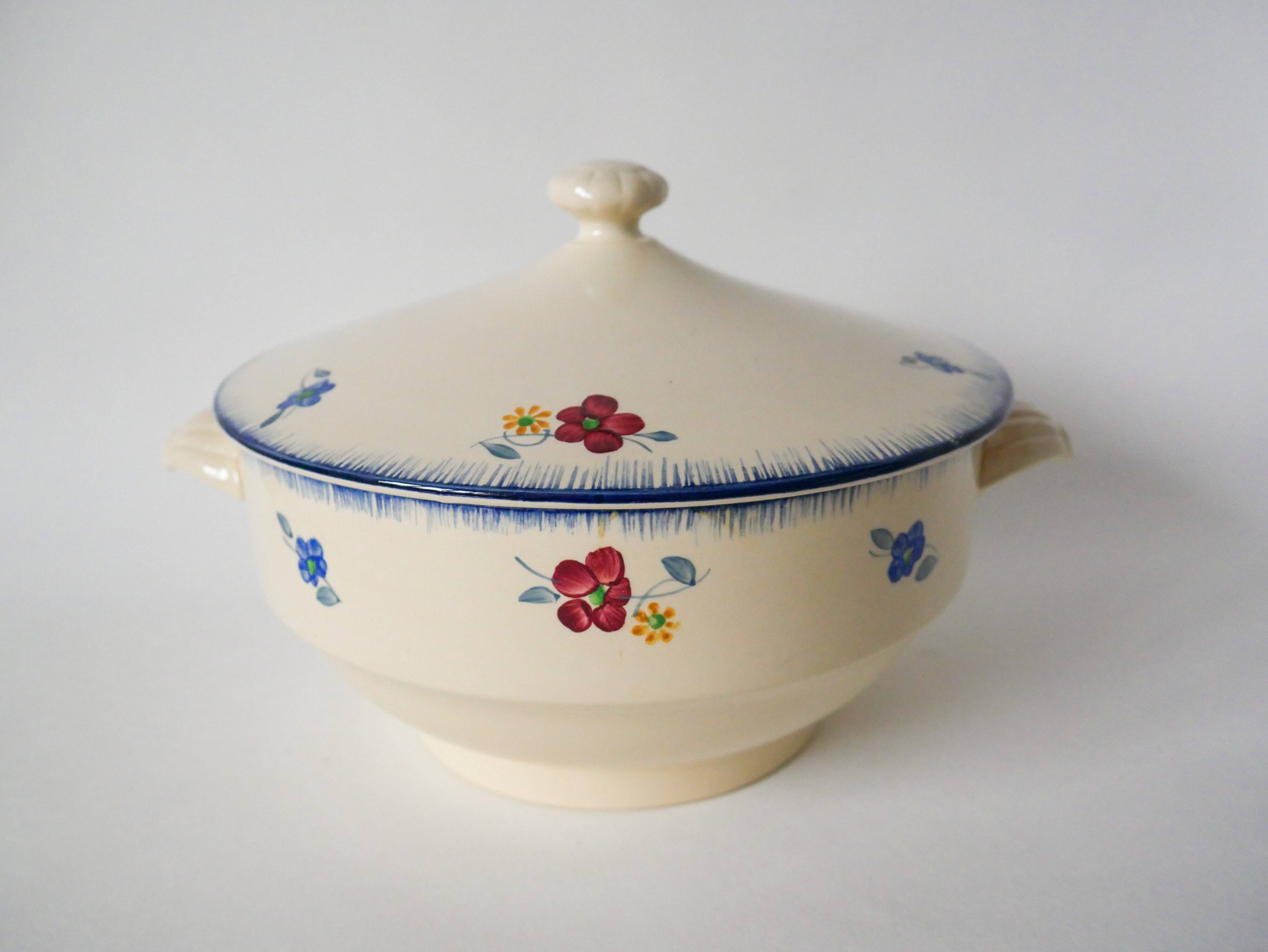 Digoin Sarreguemines tureen model “Mary-Lou” 1940