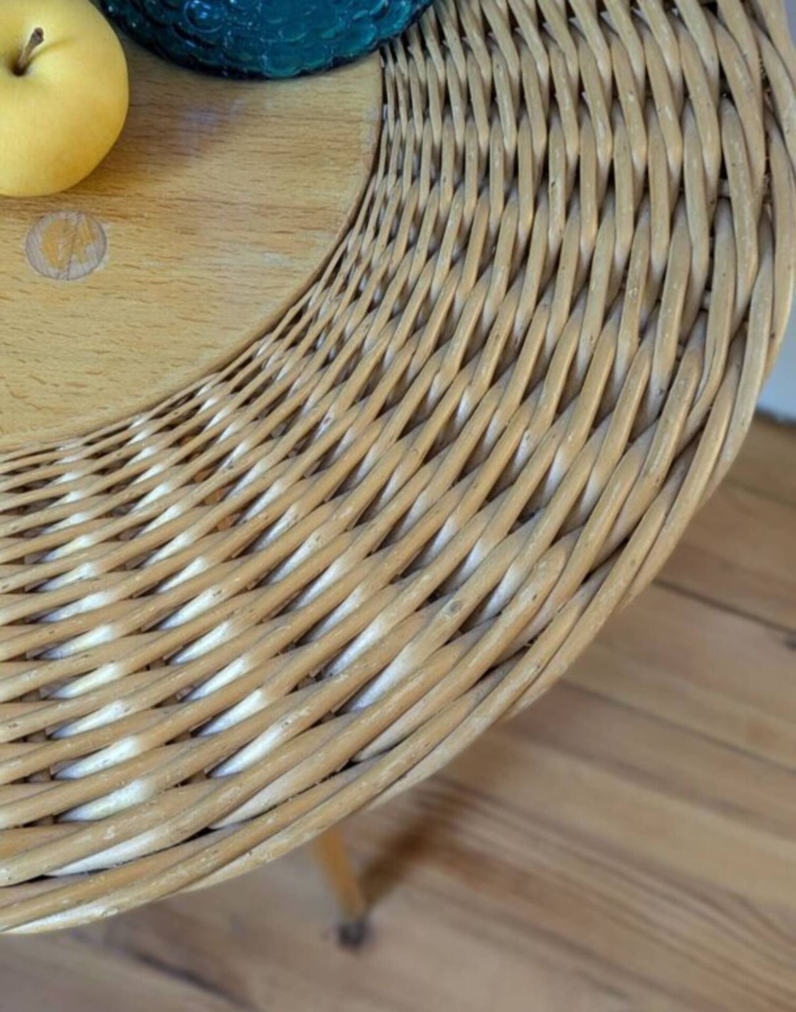 Table tripode Design 60 Jan Kalous estampillée