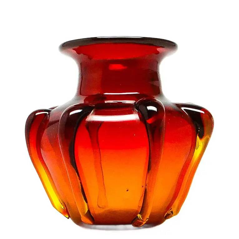 Vase moderne du milieu du siècle, en verre, conçu par J. Słuczan-Orkusz, Pologne, années 1970.