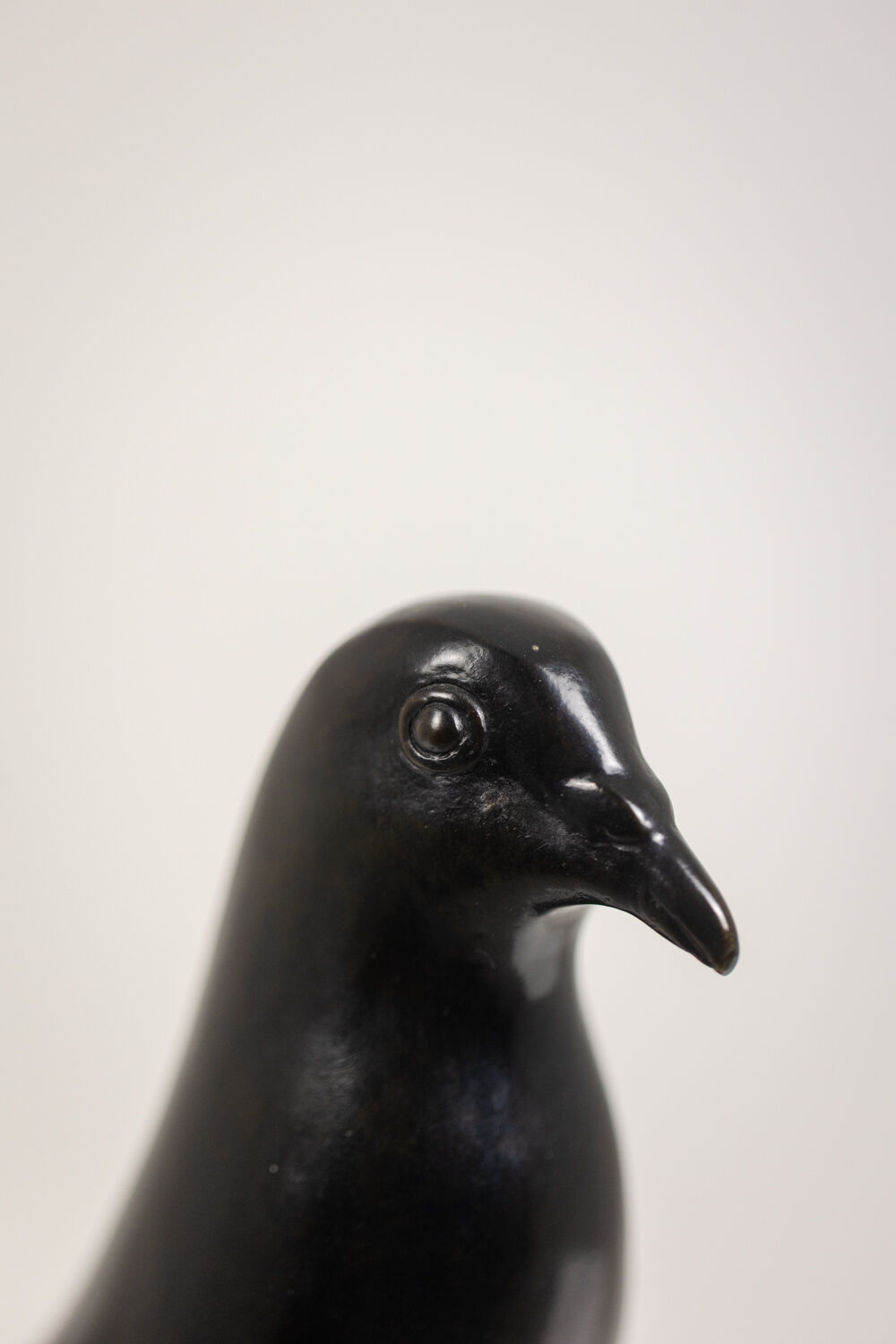 François Pompon, pigeon, bronze sculpture. Edition of 2006.