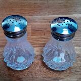 Salt and pepper shaker