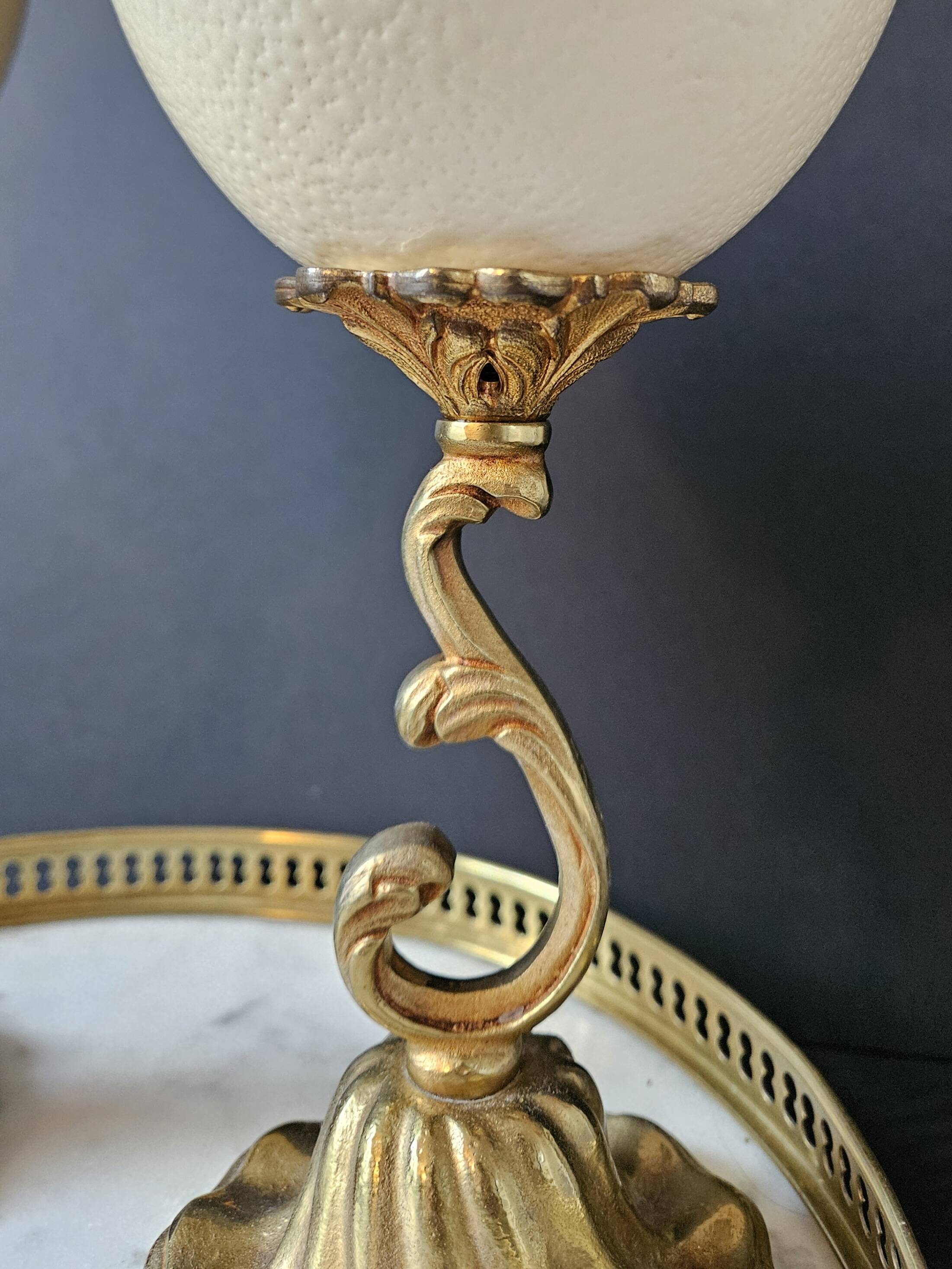 Ostrich Egg, Brass Base (20th Century) H: 29 cm
