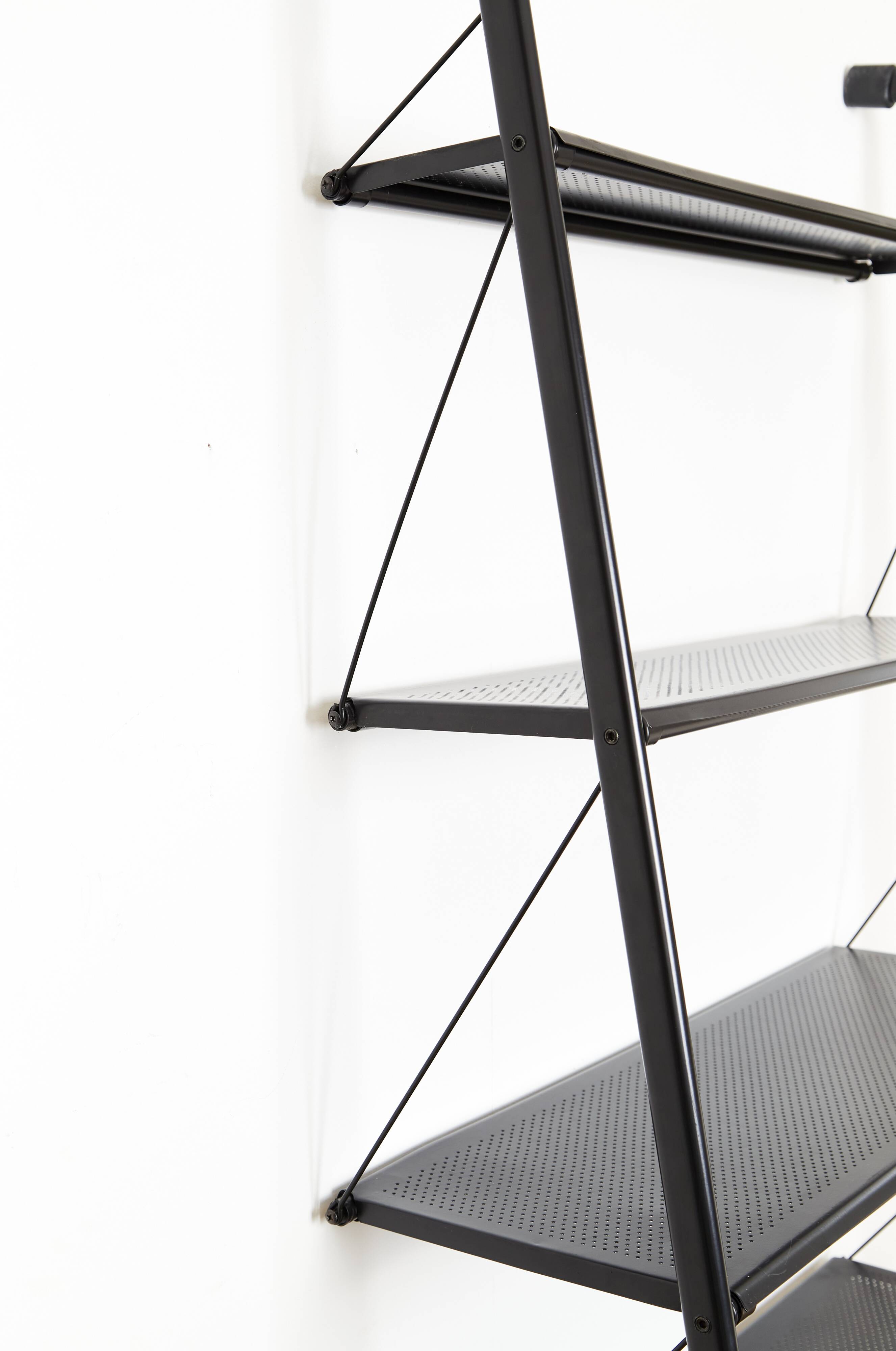 Etagère postmoderne dans le style de Philippe Starck