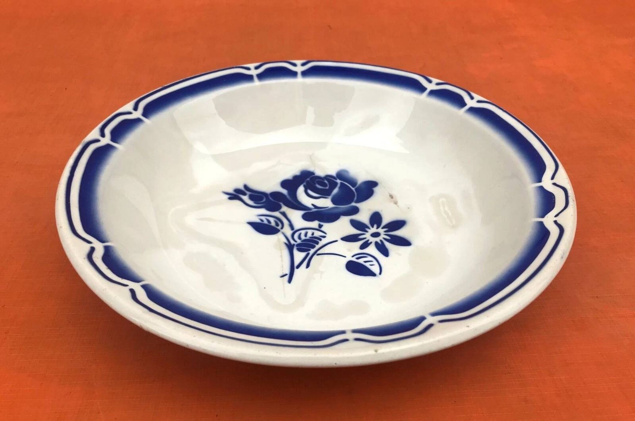 Ancien plat creux en faïence Fenal Badonviller