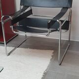 Wassily leather armchair by Marcel Breuer