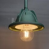 Workshop suspension with metallic green pole