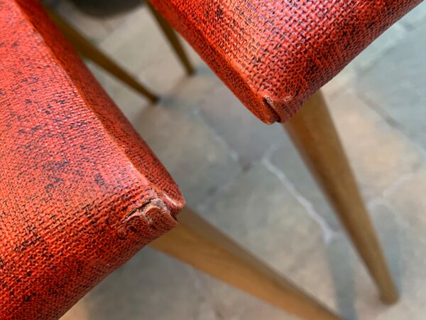 Chaises pieds compas skaï 1960
