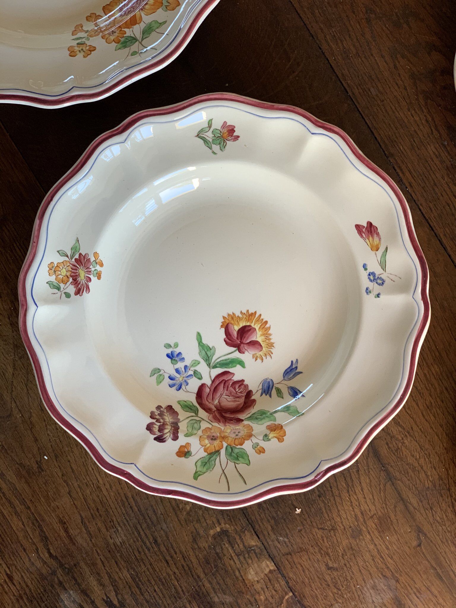 Longchamp service Pompadour hollow plate in earthenware