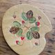 Plat en barbotine motif fraisiers