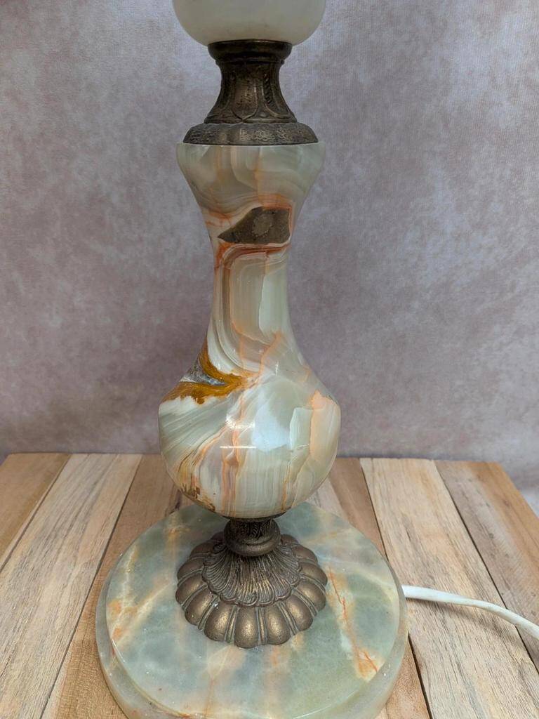 Vintage lamp base in onyx and brass