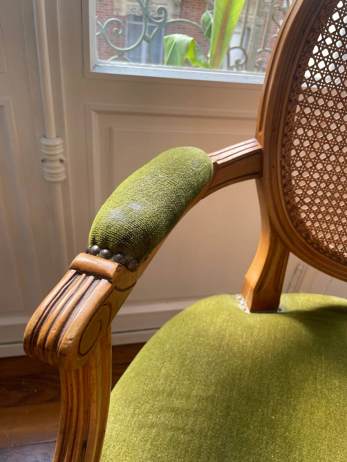 Louis XVI style armchair in velvet and rattan