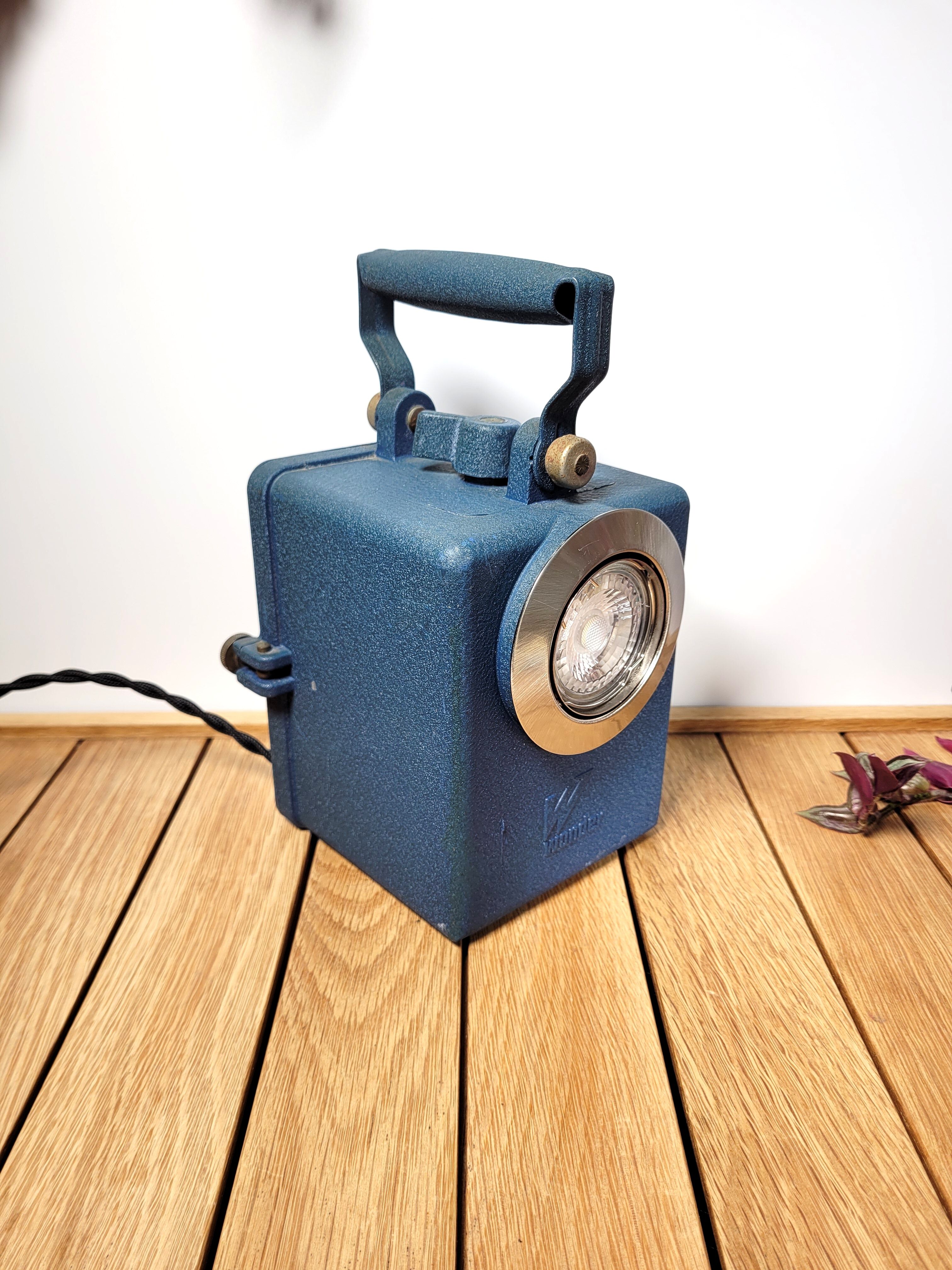 Wonder Agral lantern lamp