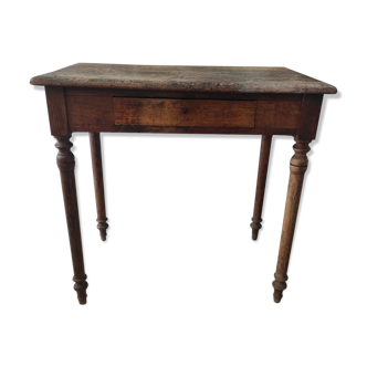Farm table