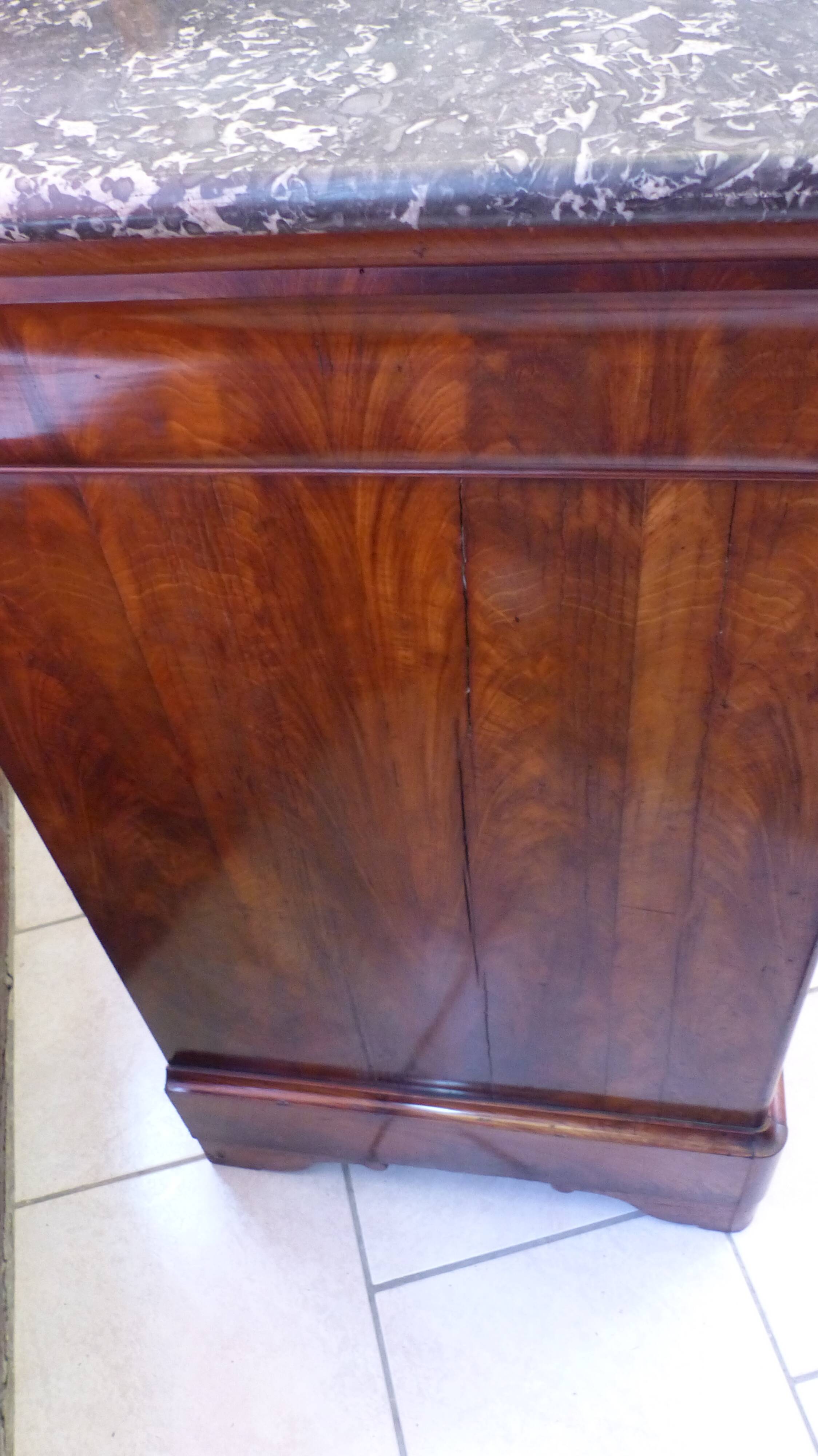 ogee chest of drawers