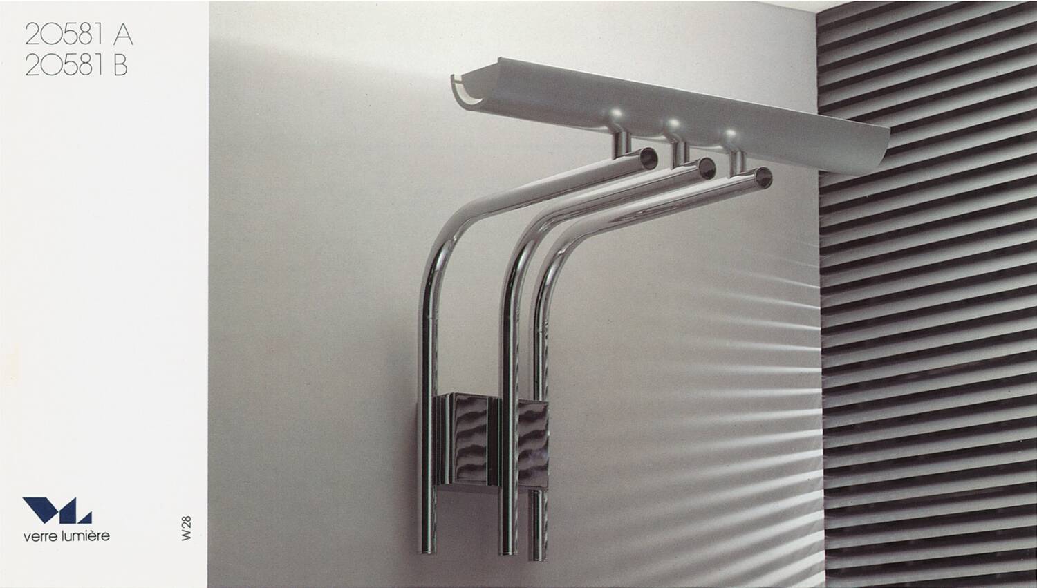 Vintage wall light 20581, chrome metal, by Verre Lumière Studio France 1978