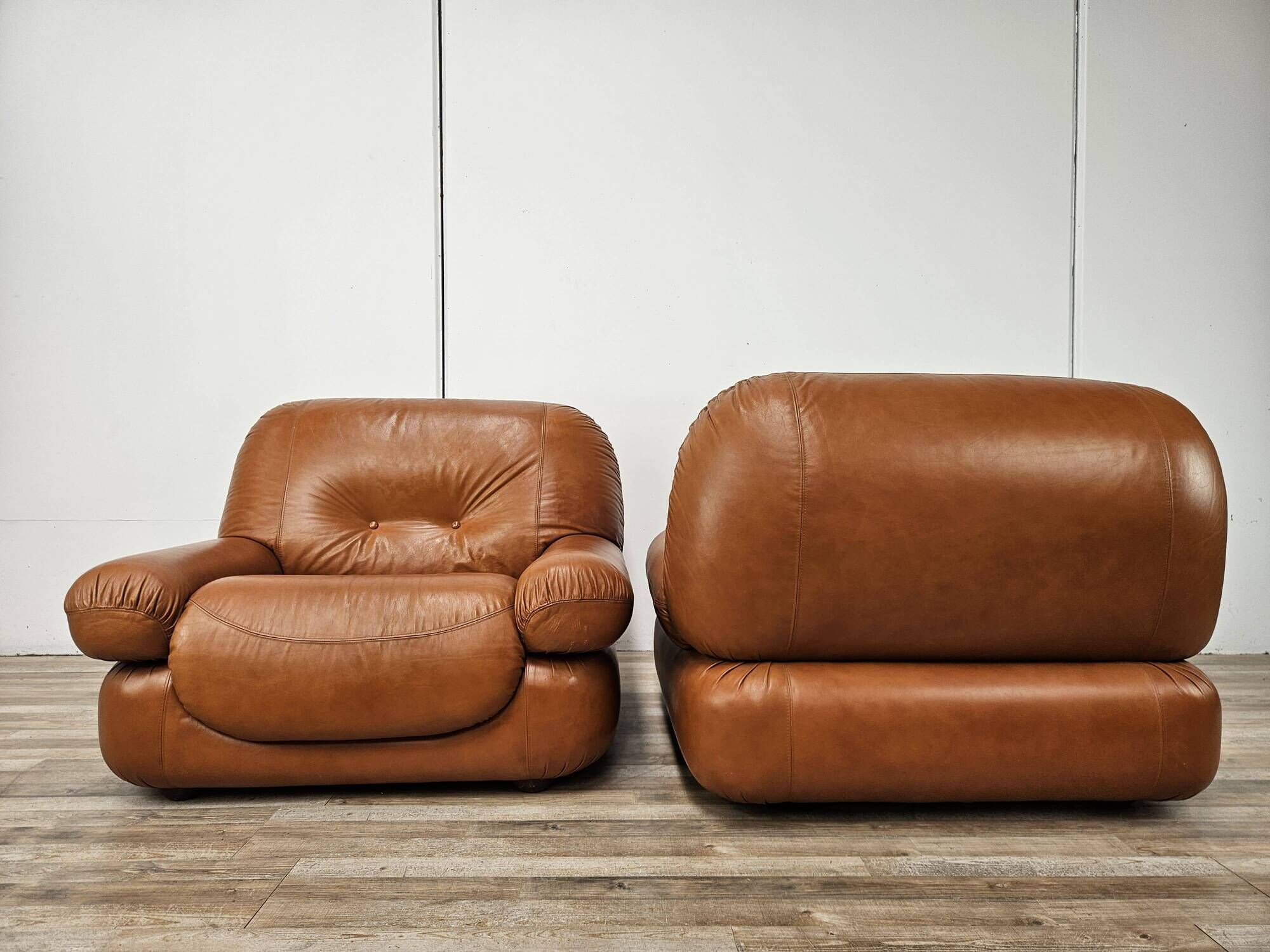 Pair of Sapporo armchairs by Mario Marenco for Mobil Girgi, 1970