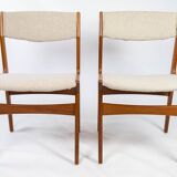 Set of dining room chairs in teak and upholstered with light fabric, designed by erik buch, 1960s