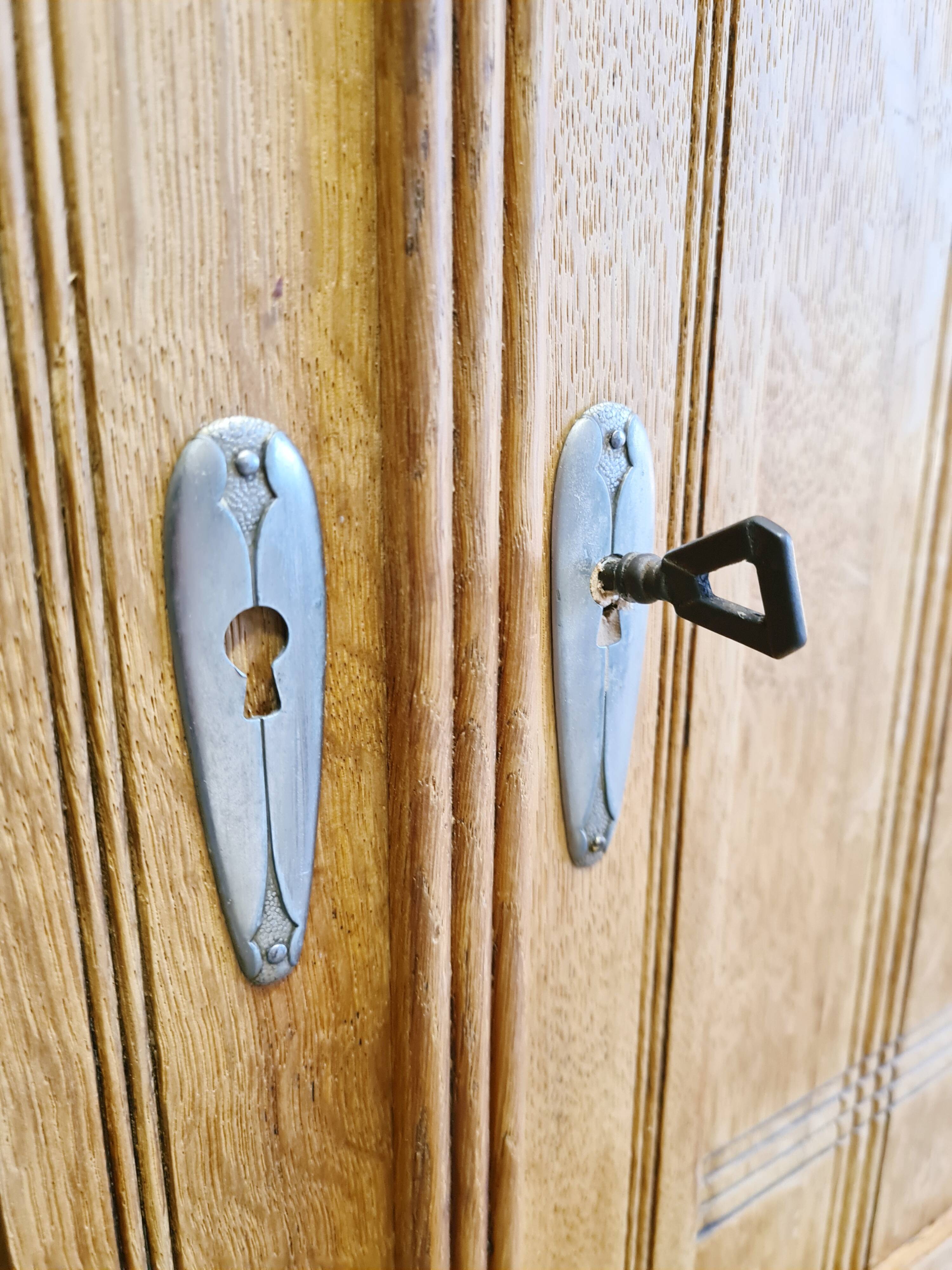 Old solid wood sideboard 2 doors and 2 drawers renovated
