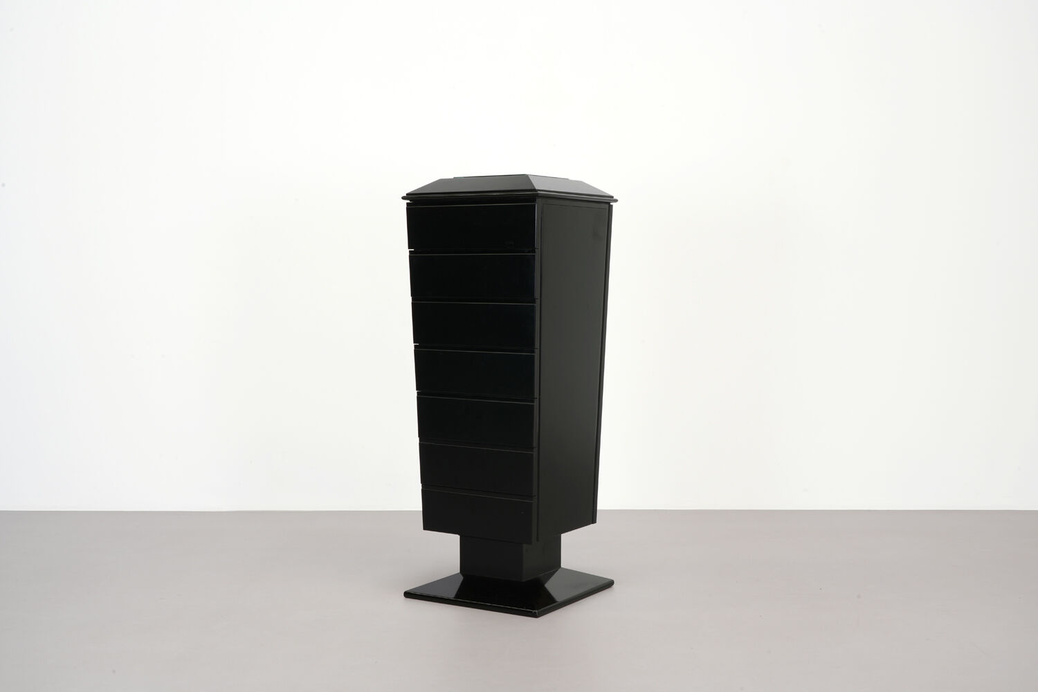 Semainier Postmmoderne circa 1980 édition Molteni