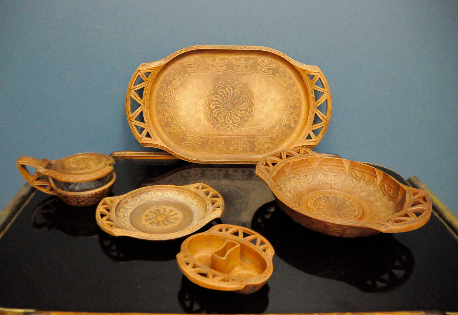 Italian tray signed from the 70s