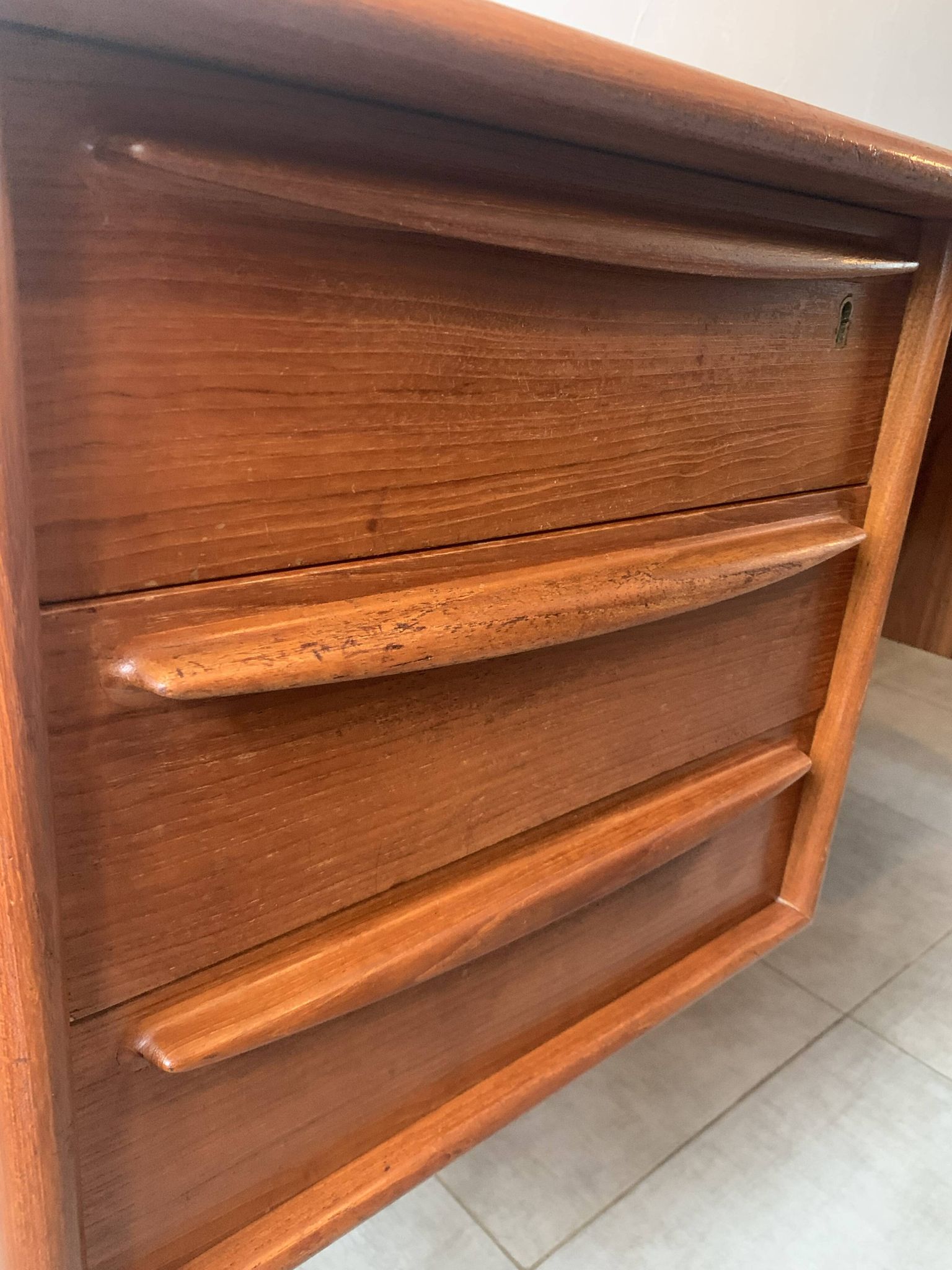 Bureau danois Falster en Teck par Svend Madsen, années 60