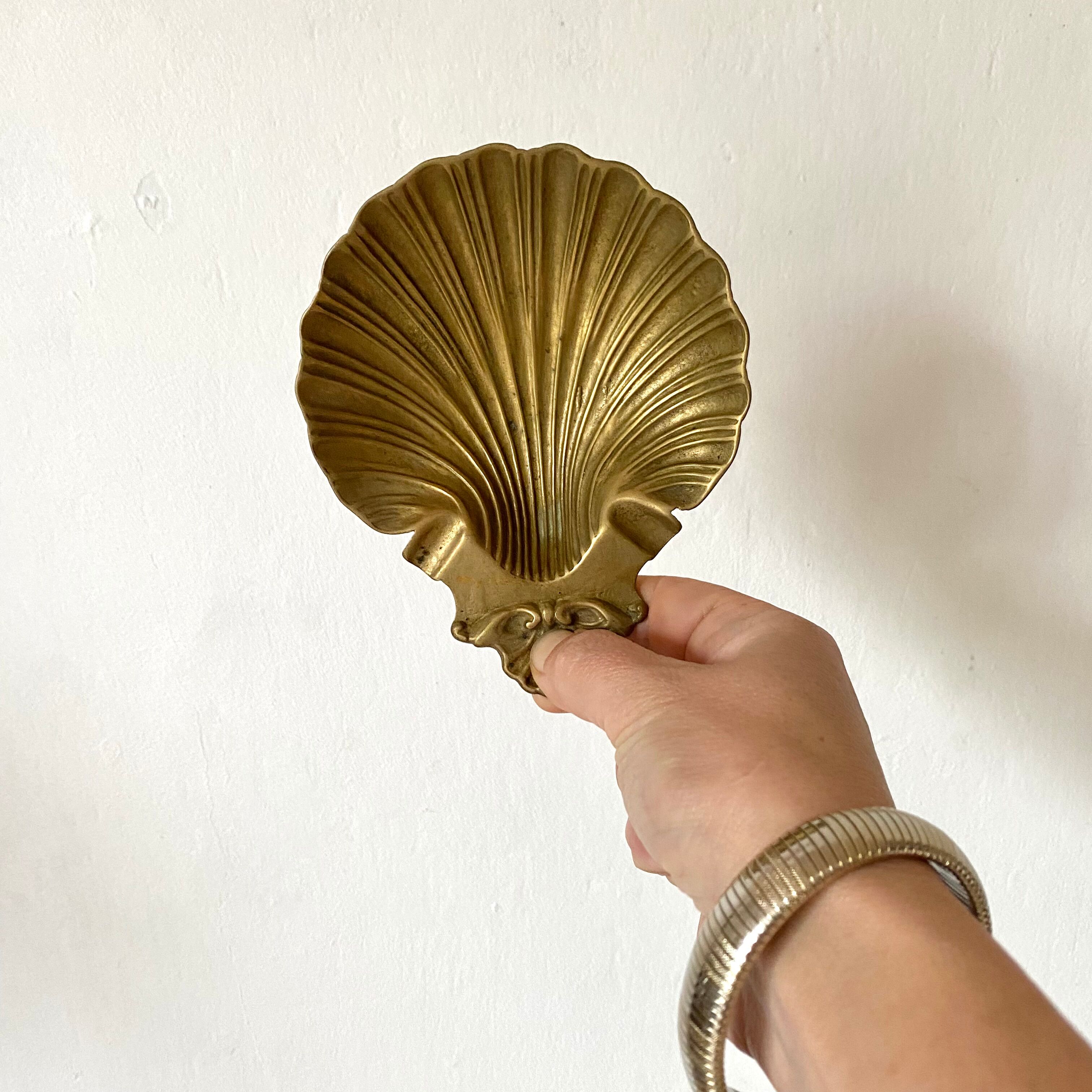 Ashtray, brass shell pocket