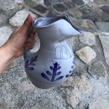 Anthropomorphic pitcher