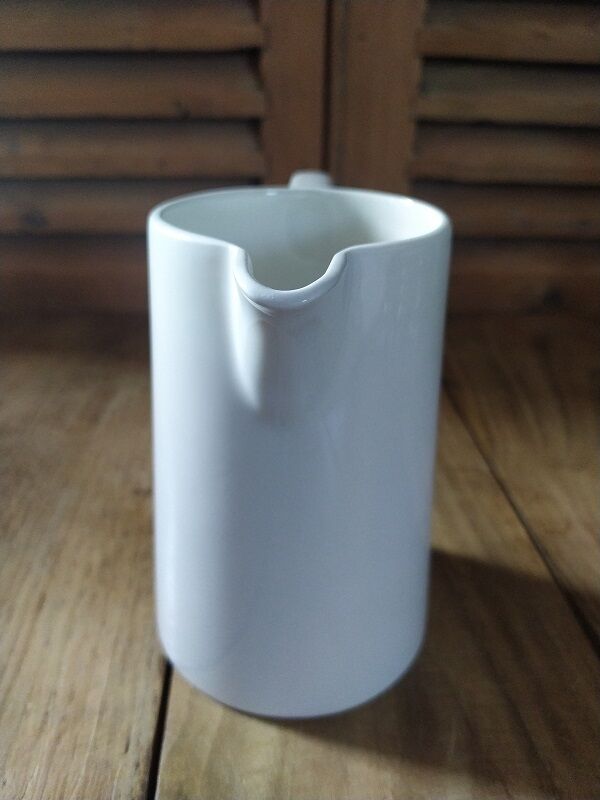 Porcelain pitcher White Dishes Old BT51