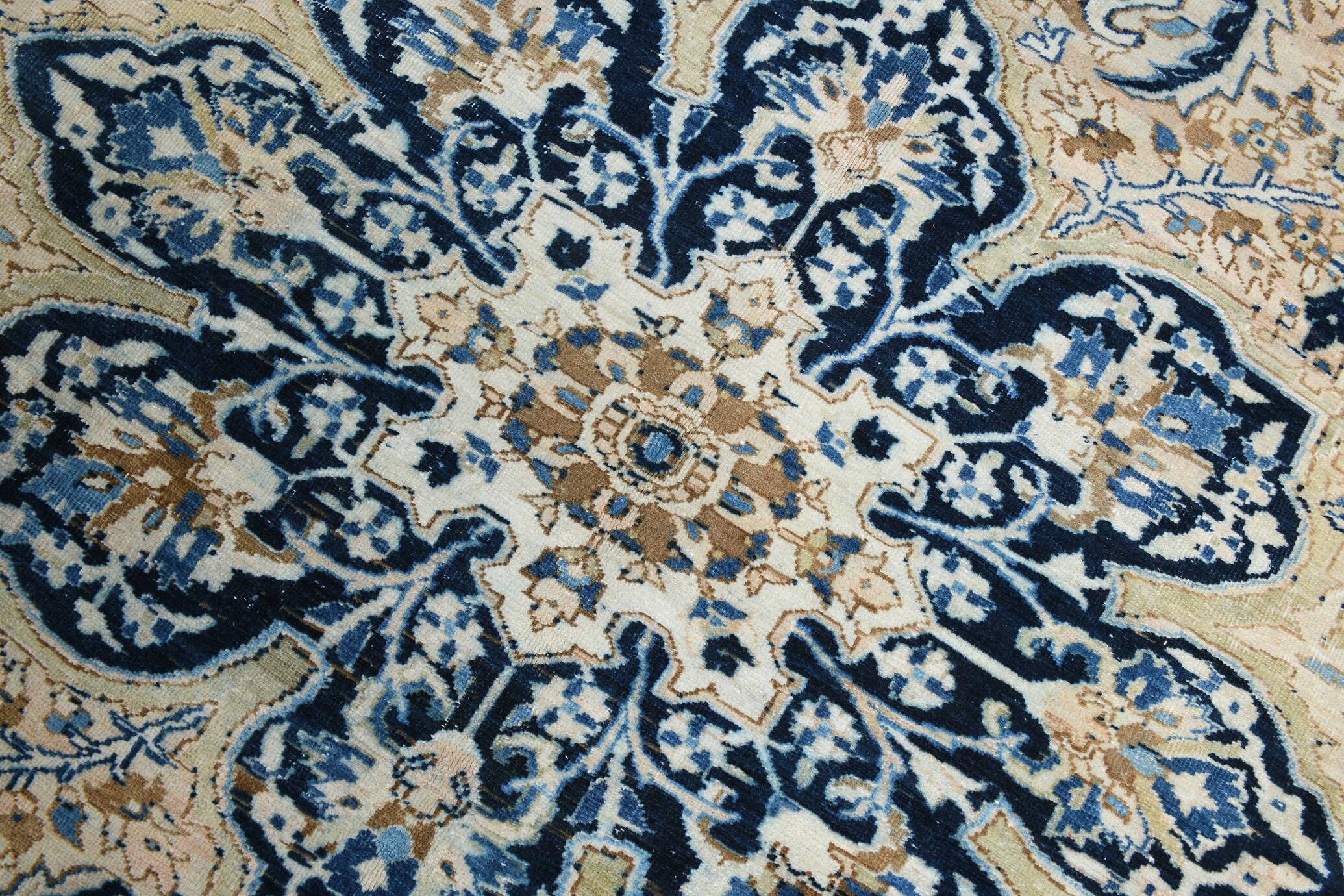 Tapis Persan Vintage Bleu Fait Main, Élégance Classique d’Iran, 293x391 Cm
