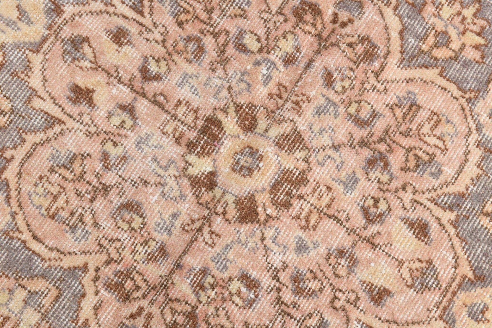 Tapis persan classique à motif oriental, 201 x 311 cm