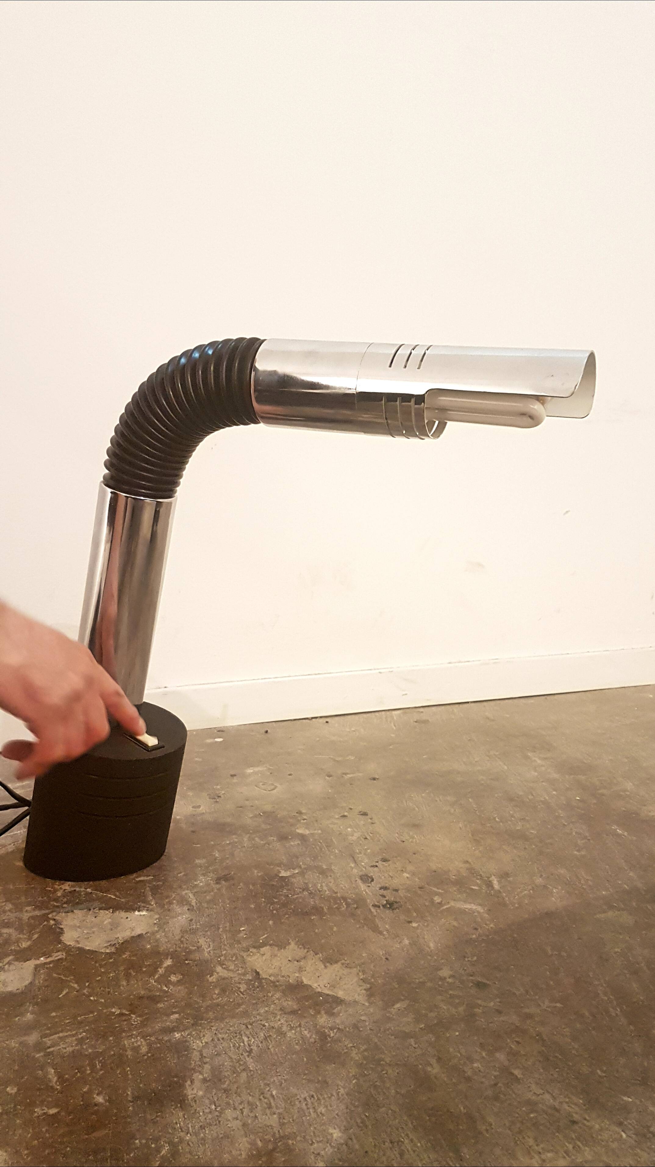 Vintage Italian Targetti Sankey 'Elbow' series Desk Lamp, Chrome and Flexible with metal foot, 1970s