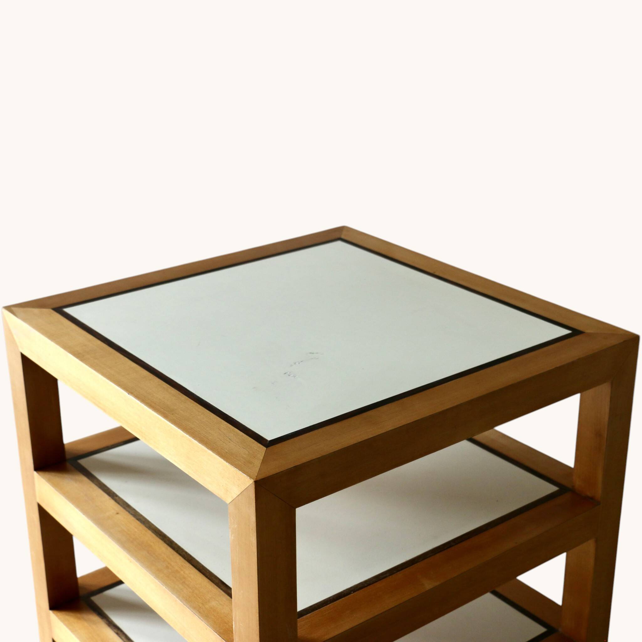 Une paire d'étagère par David Hicks (1929-1998), Angleterre,années 80.