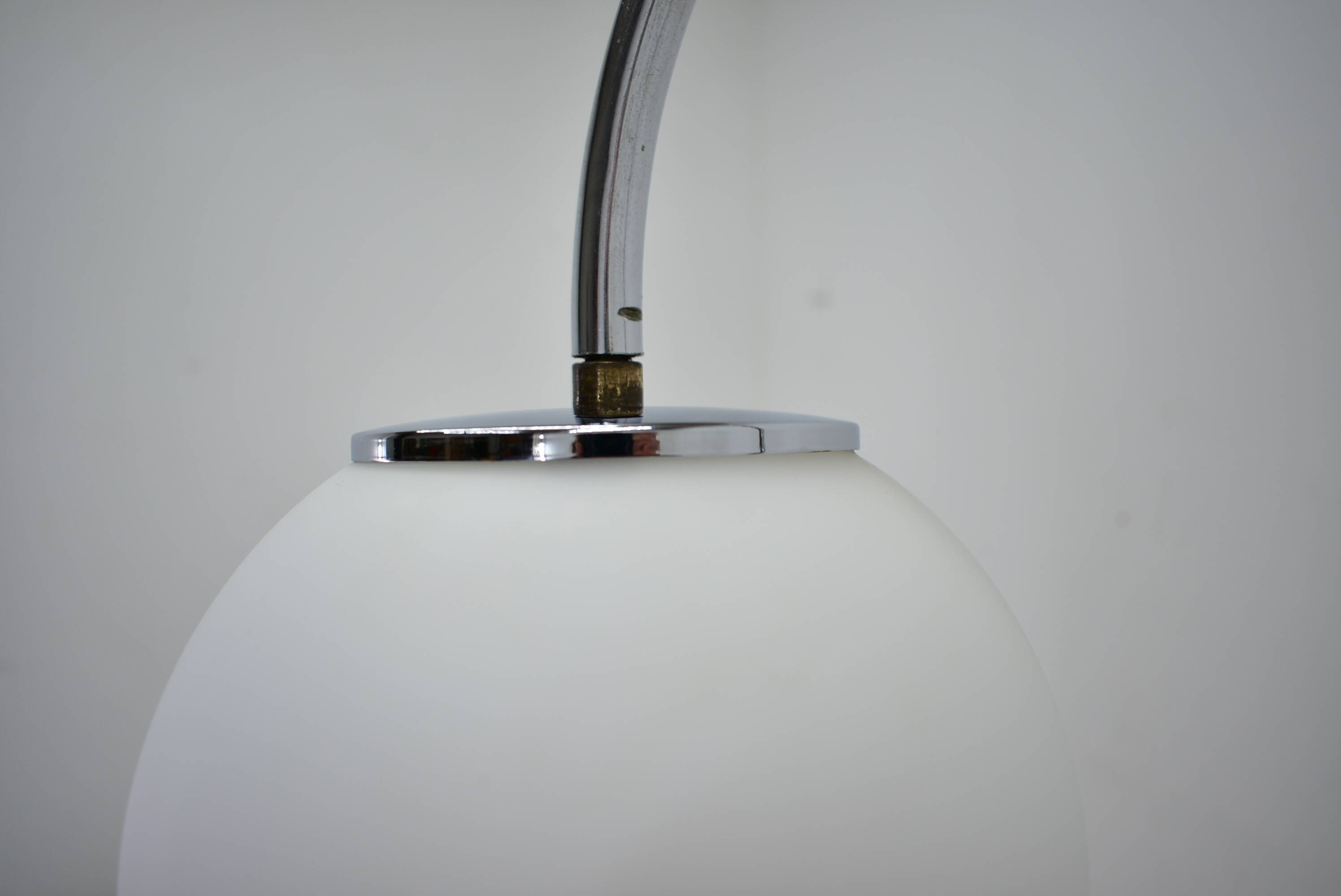 Lampe de sol Art Déco par Jindrich Halabala, années 1940.