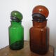 Lot de deux flacons de pharmacie