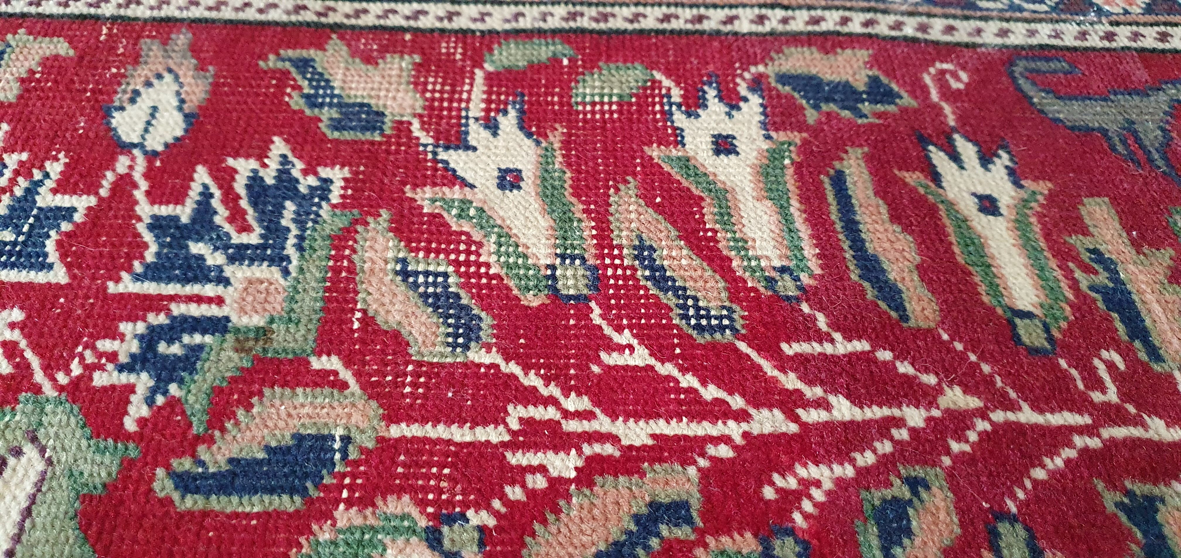 Carpet kayseri turkey, hand knotted pure wool and cotton. perfect condition. 200 x 300 cm. 1970.