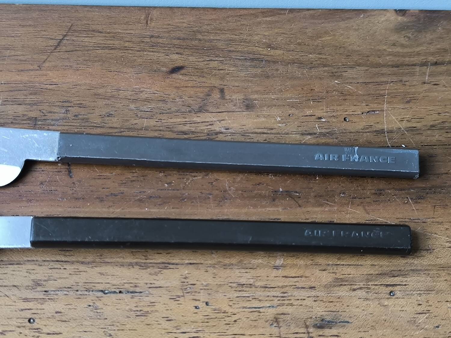 Vintage Air France fork and knife set designed by Vico.