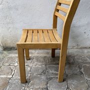 Série de 6 chaises XXème en chêne verni