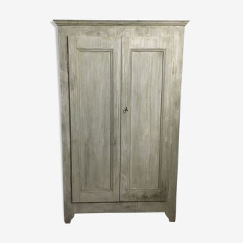 Old-fashioned raw patina wardrobe