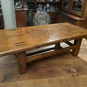 Table basse, Japon XIXe en bois massif, type Chabudai