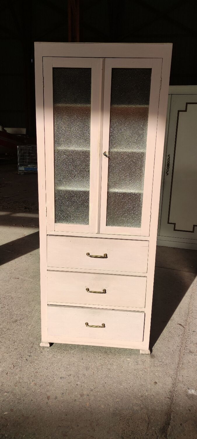Showcase cabinet two doors, 3 drawers patina old pink