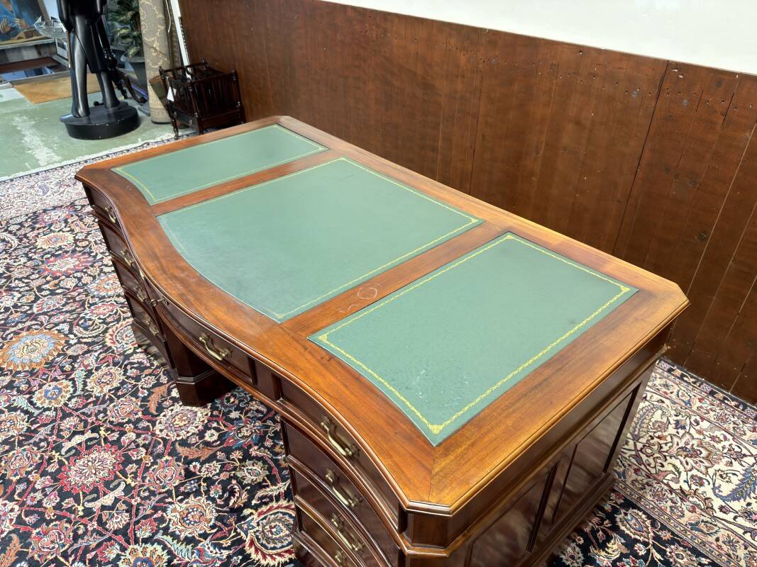 Classic English Chesterfield Partnerdesk Desk