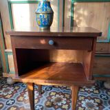 Bedside feet spindles years 50.