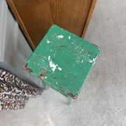 Sellette vintage en bois patine verte